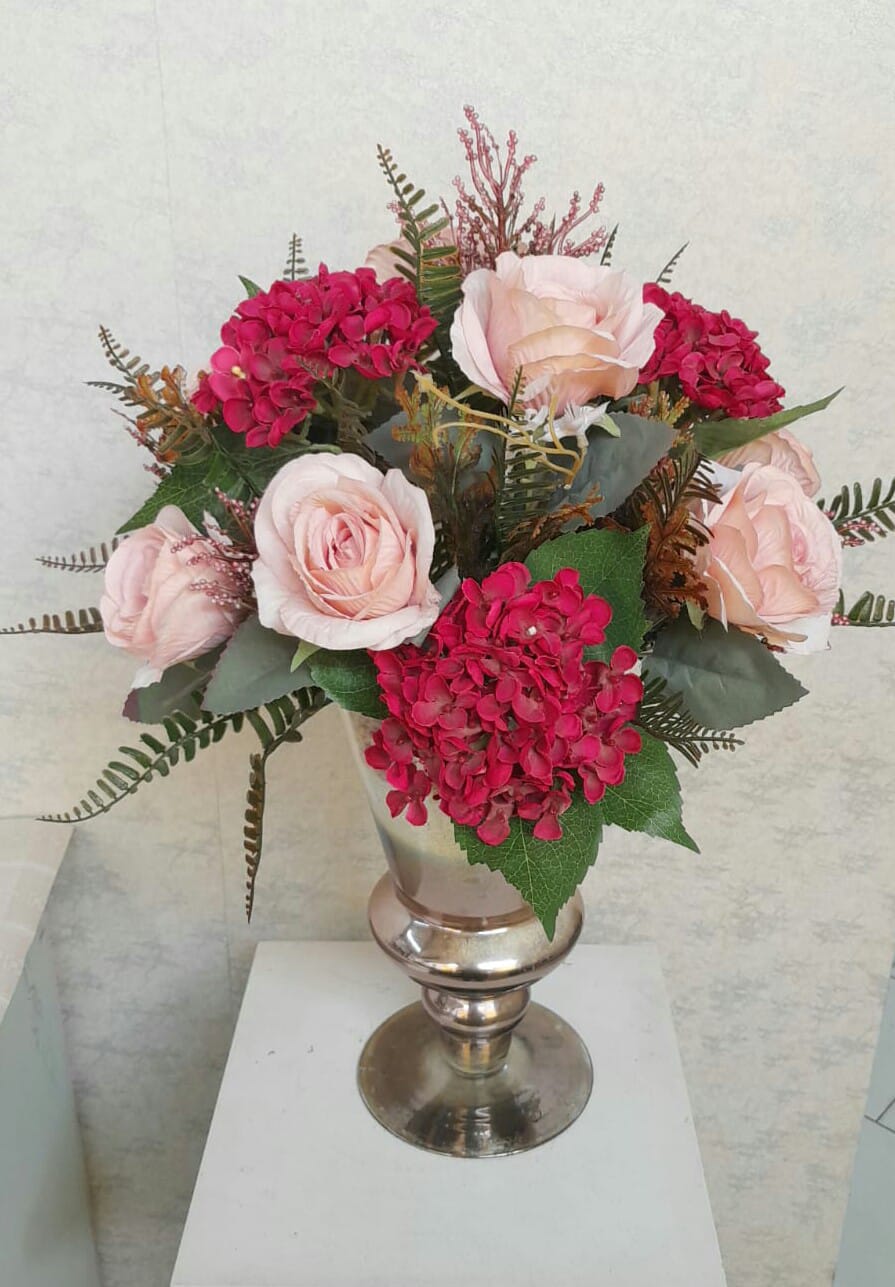 Artificial Floral Arrangement (h:50cm w:35cm)