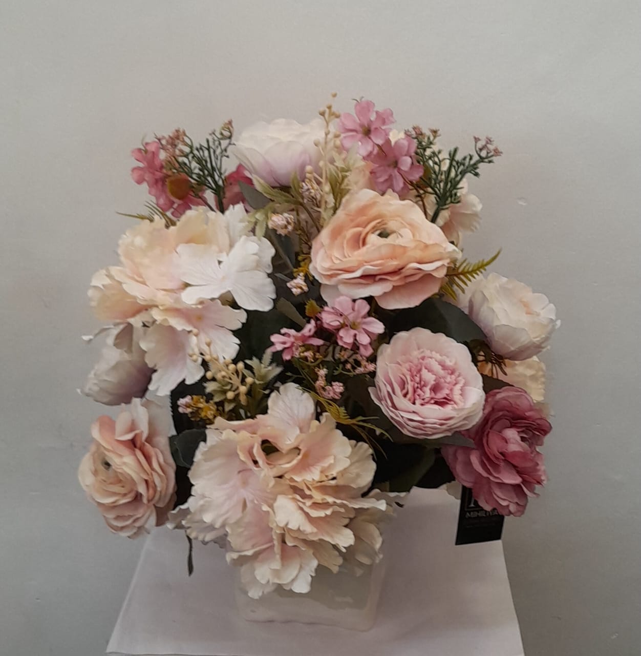 Artificial Floral Arrangement (h:45cm w:40cm)