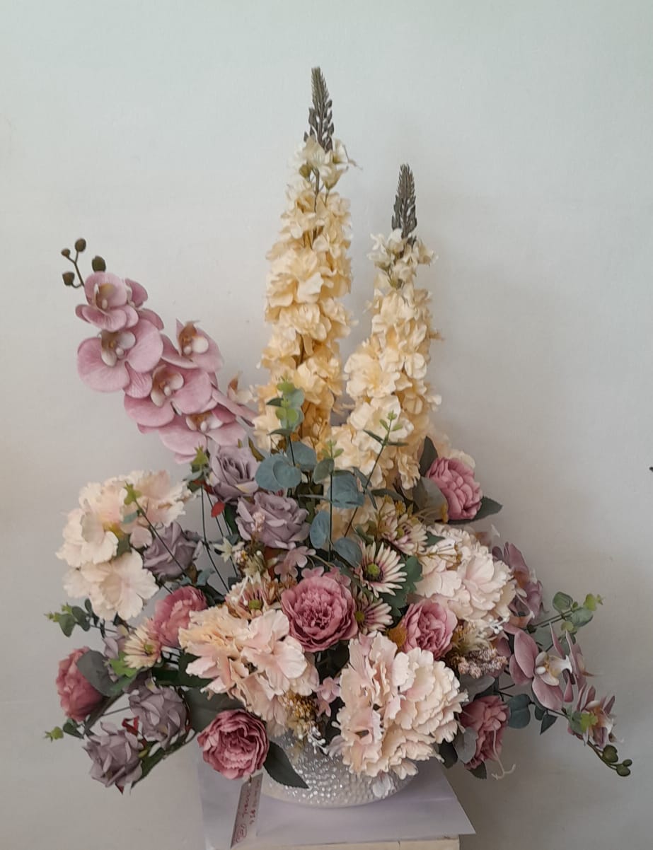 Artificial Floral Arrangement (h:81cm w:70cm)
