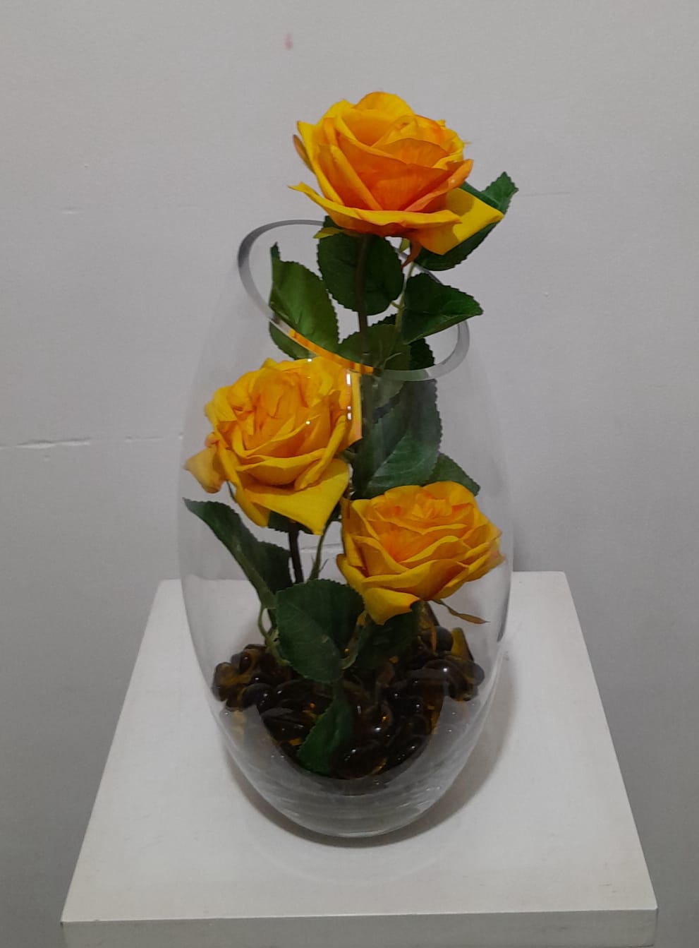 Artificial Floral Arrangement (h:35cm w:15cm)