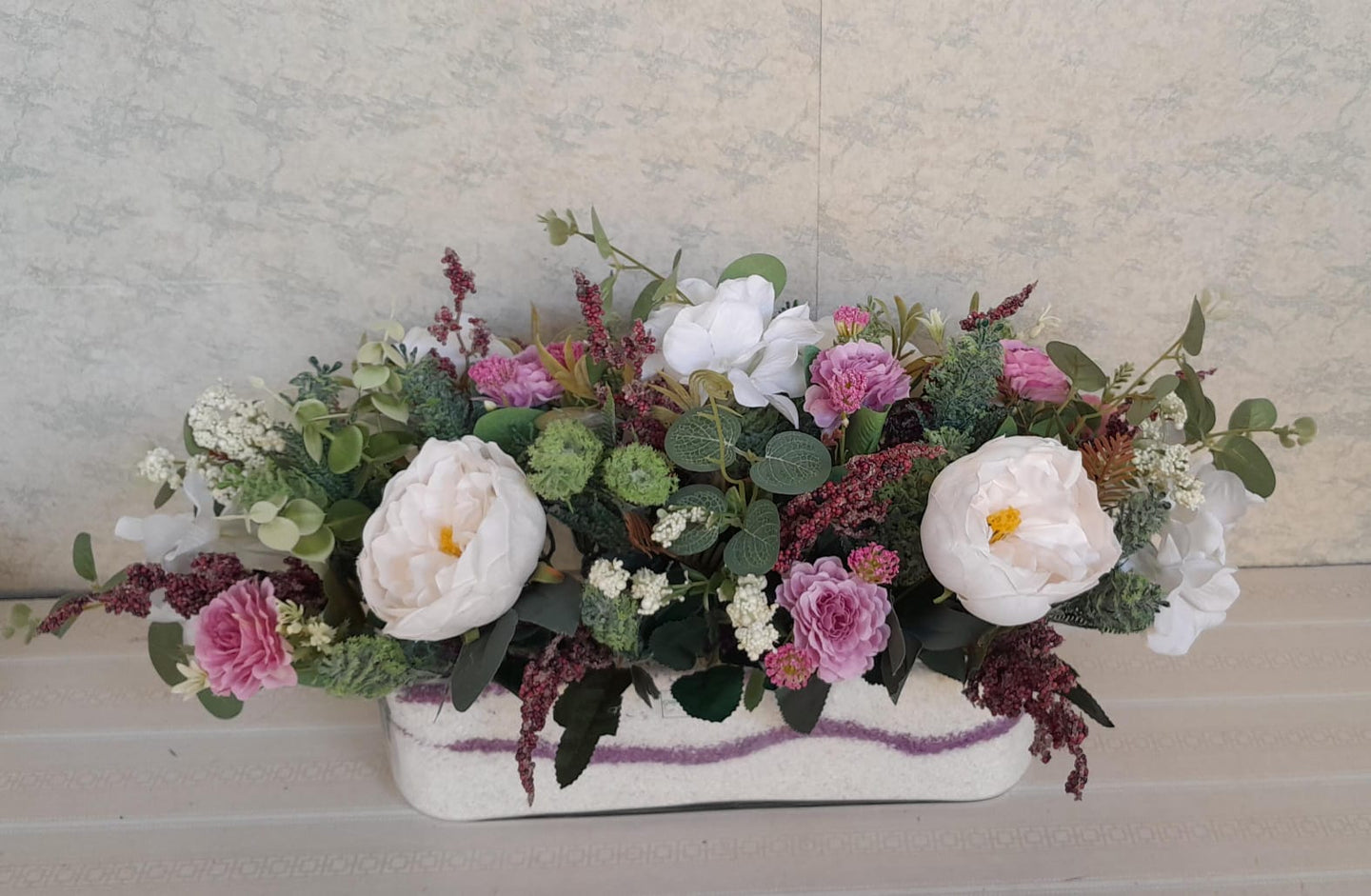 Artificial Floral Arrangement (h:25cm w:60cm)