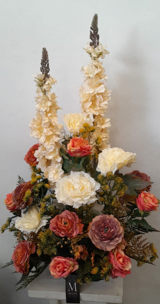 Artificial Floral Arrangement (h:78cm w:50cm)