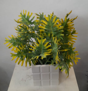 Artificial Floral Arrangement (h:31cm w:25cm)