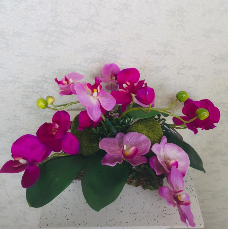 Artificial Floral Arrangement (h:24cm w:43cm)