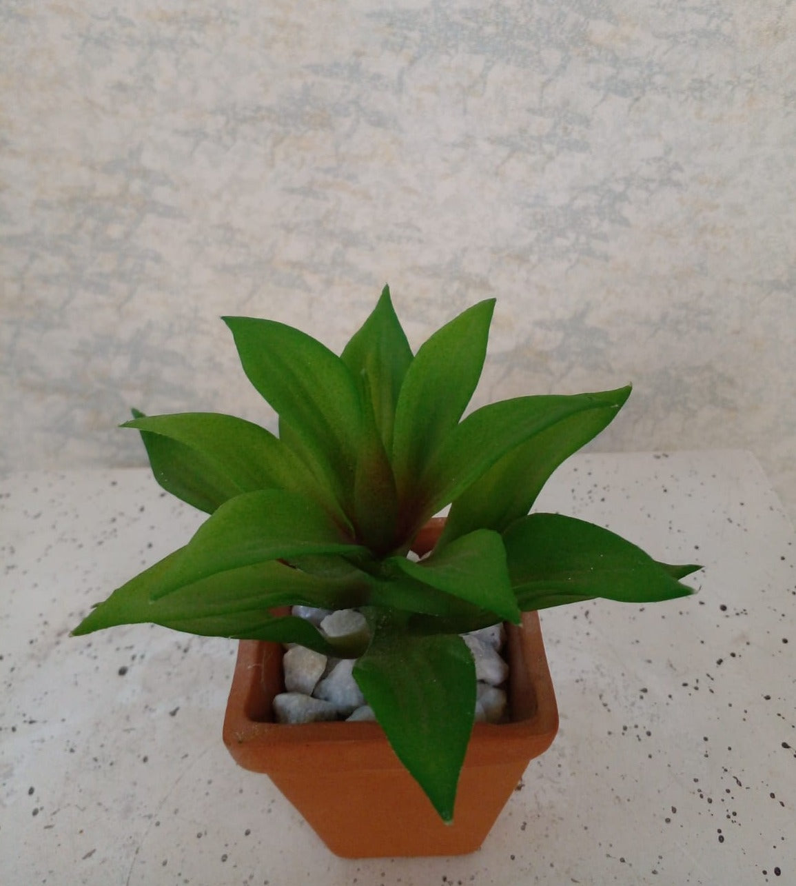 Artificial Floral Arrangement (h:14cm w:12cm)