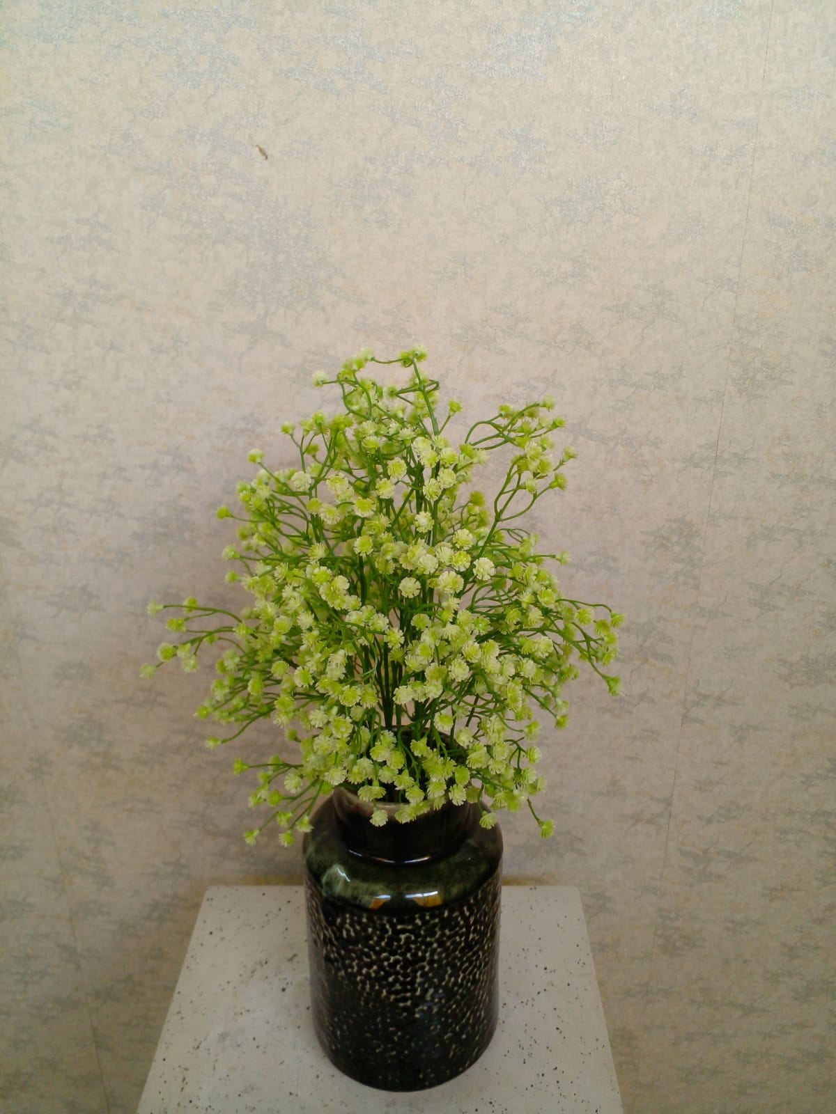 Artificial Floral Arrangement (h:45cm w:20cm)