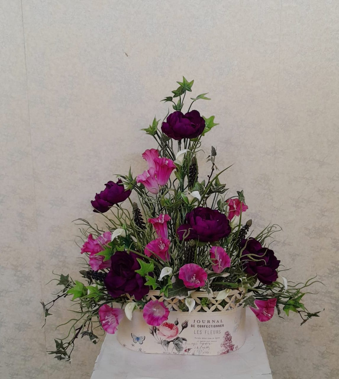 Artificial Floral Arrangement (h:45cm w:45cm)
