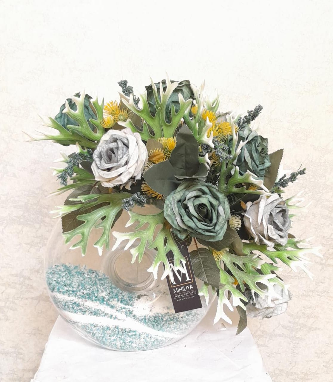 Artificial Floral Arrangement (h:37cm w:37cm)