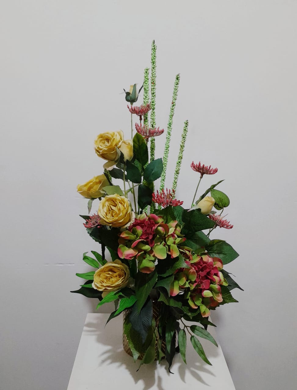 Artificial Floral Arrangement (h:45cm w:30cm)