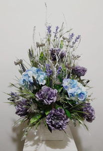 Artificial Floral Arrangement (h:75cm w:40cm)