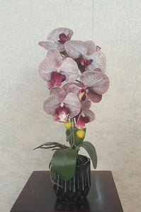 Artificial Floral Arrangement (h:40cm w:20cm)