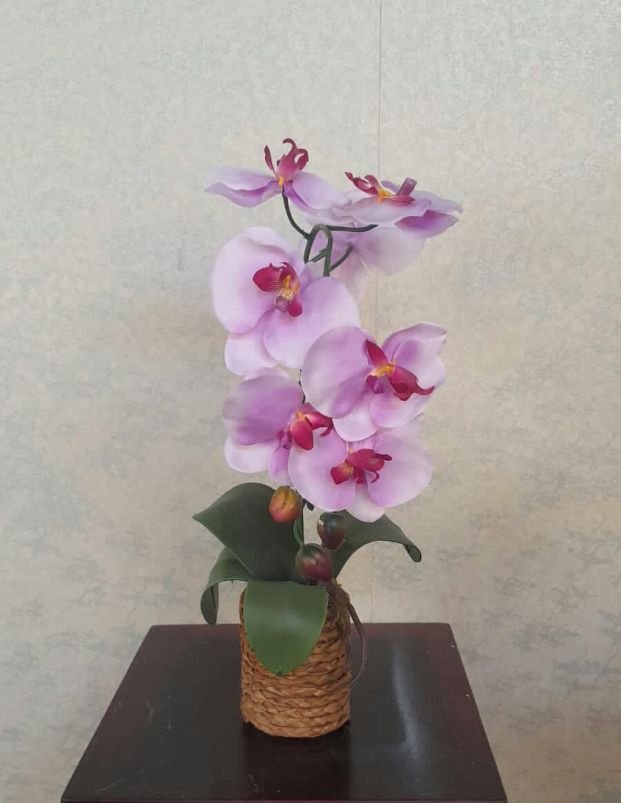 Artificial Floral Arrangement (h:43cm w:17cm)