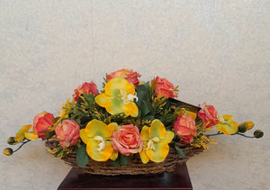 Artificial Floral Arrangement (h:26cm w:35cm)