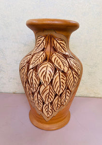 Clay design flower vase (H:36cm W:16cm)