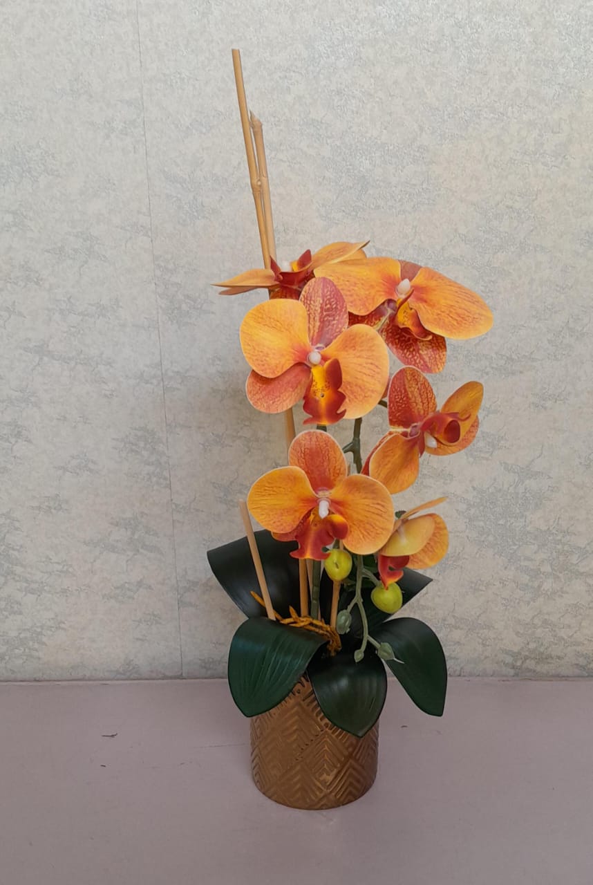 Artificial Floral Arrangement (h:50cm w:27cm)