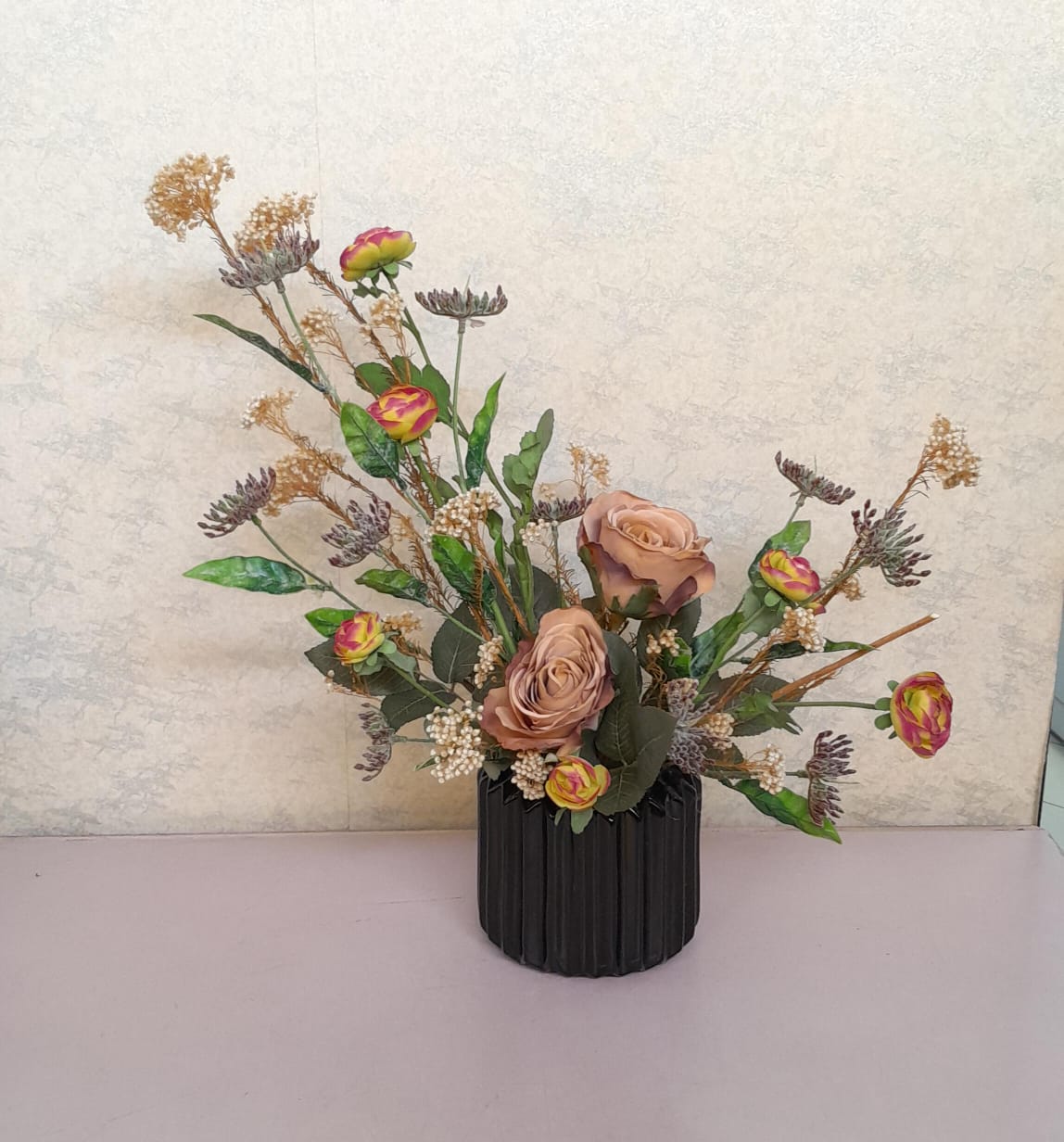 Artificial Floral Arrangement (h:35cm w:40cm)