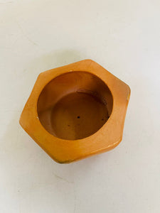 Clay star vase (H:5cm W:10cm)