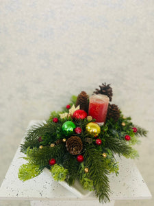 Artificial X'mas Arrangement (h:20cm w:31cm)