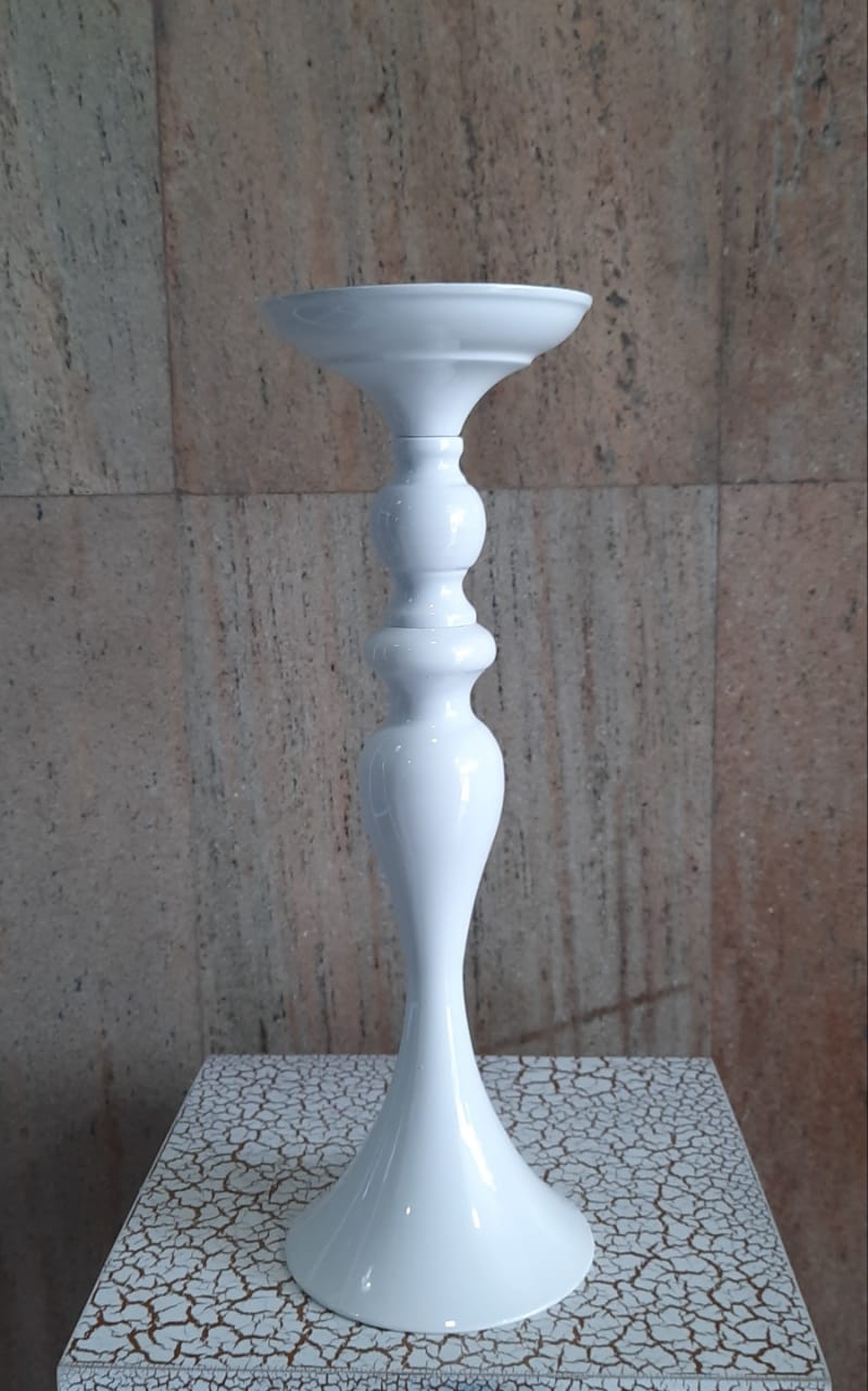 40cm Brass Candle Stand (White) - Green Gardens Mihiliya (Pvt) Ltd