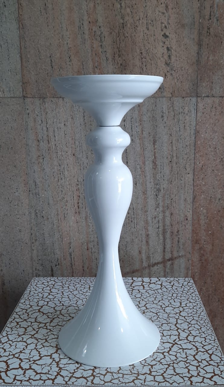 30cm Brass Candle Stand (White) - Green Gardens Mihiliya (Pvt) Ltd