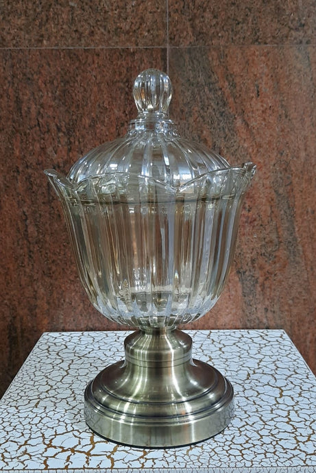 28cm Glass Jar with Lid & Copper stand - Green Gardens Mihiliya (Pvt) Ltd