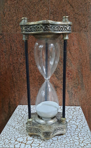 33cm Hour Glass Silver - Green Gardens Mihiliya (Pvt) Ltd