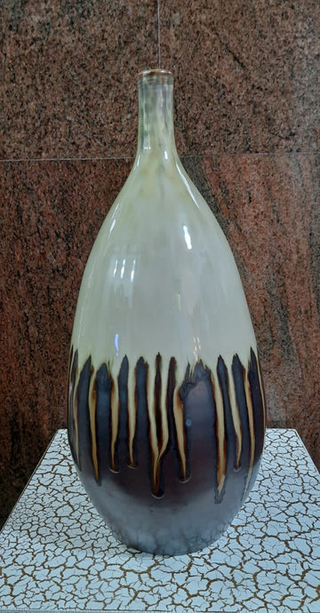 36cm Glazed Porcelain Vase (Authentic) - Green Gardens Mihiliya (Pvt) Ltd