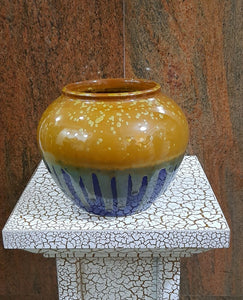 18cm Glazed Porcelain Vase (Authentic) - Green Gardens Mihiliya (Pvt) Ltd