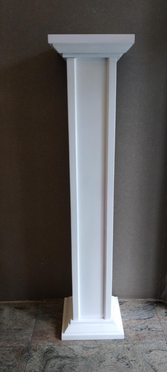 4ft Wooden Pillar (White) - Green Gardens Mihiliya (Pvt) Ltd