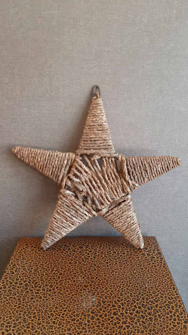 30cm Kithul Star - Green Gardens Mihiliya (Pvt) Ltd