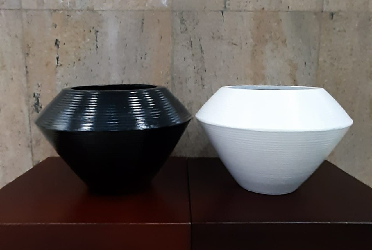 18cm Glazed Ceramic Pot (M) - Green Gardens Mihiliya (Pvt) Ltd