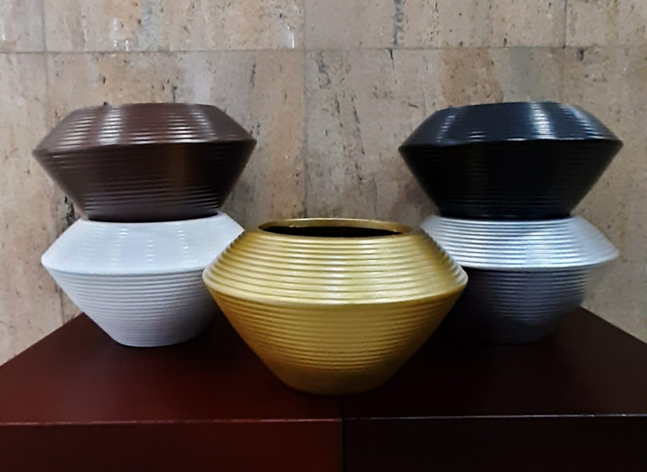 14cm Glazed Ceramic Pot (S) - Green Gardens Mihiliya (Pvt) Ltd