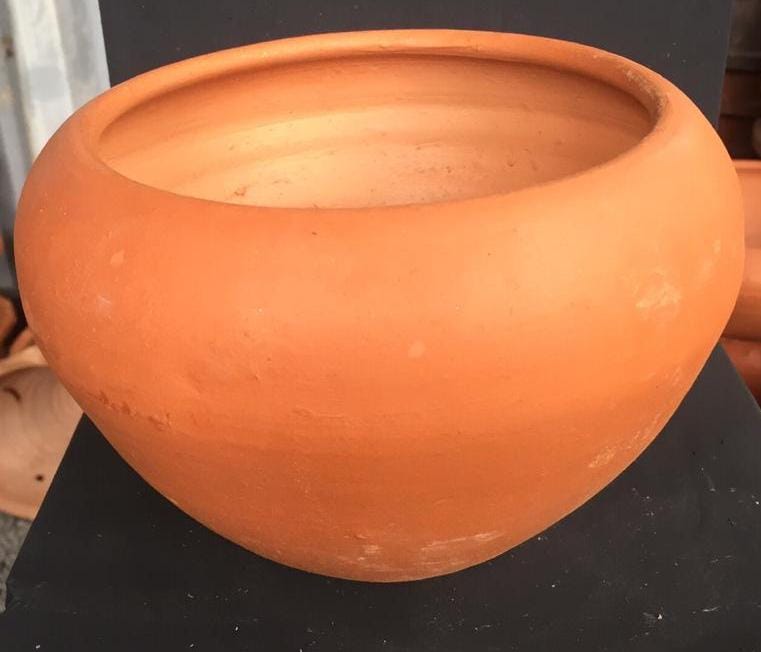 Clay Pot - Round Base (h:10cm w:17cm)