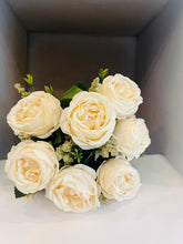 Load image into Gallery viewer, Two Colour Shaded Rose Bunch (9 flowers)
