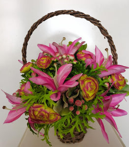 Artificial Floral Arrangement (h:36cm w:33cm)