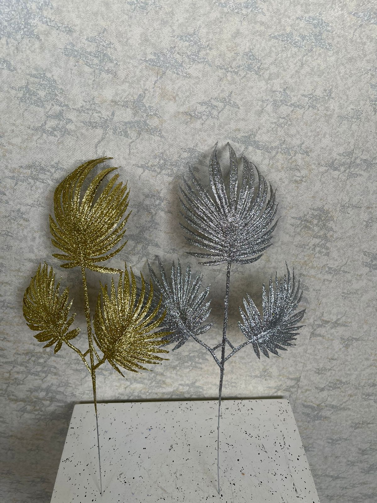 39cm Glitter leaf