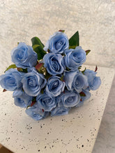 Load image into Gallery viewer, Blue rose Bunch
