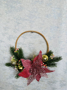 Artificial X'mas Arrangement (h:31cm w:36cm)