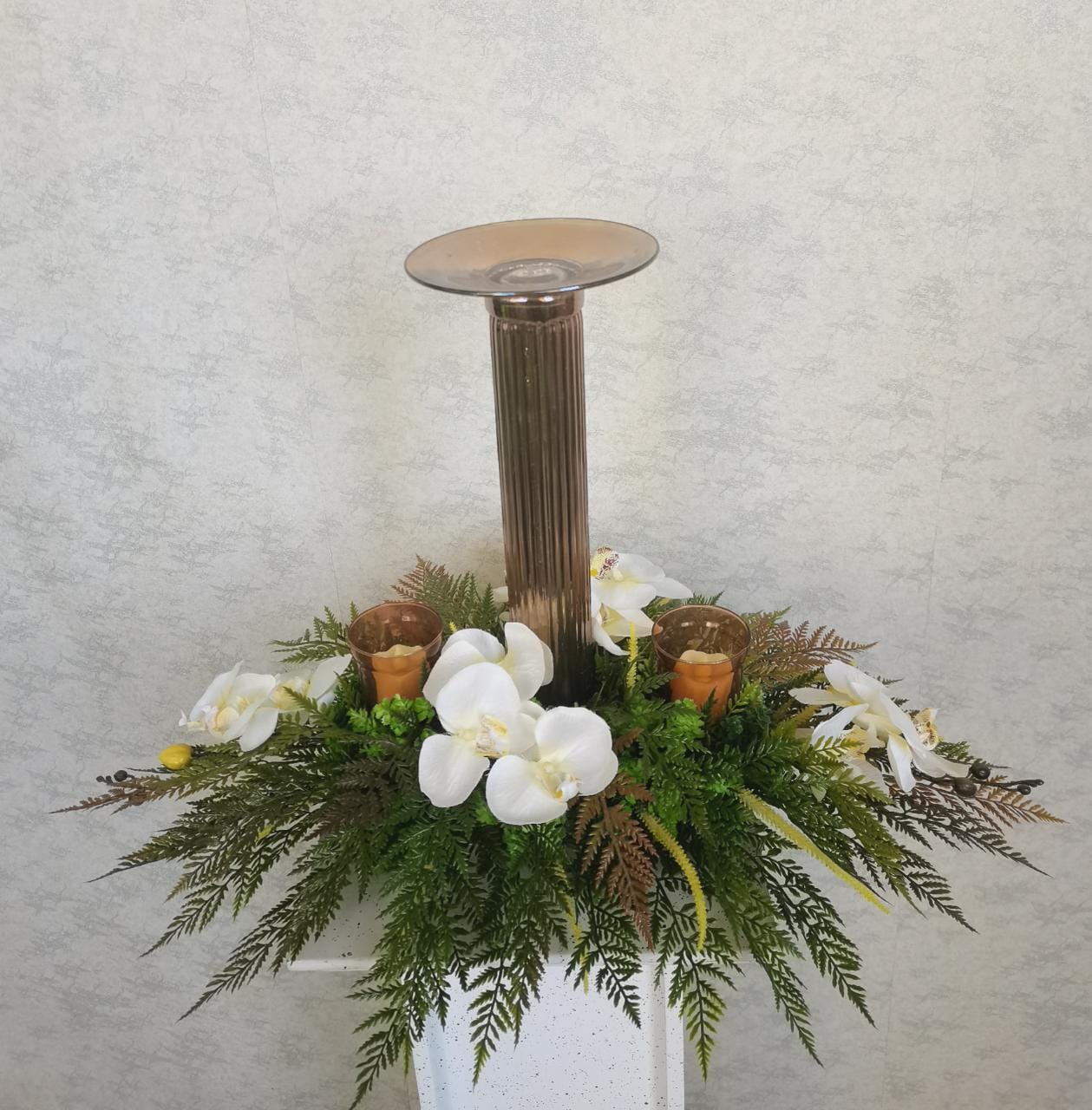 Artificial Floral Arrangement (h:41cm w:67cm)